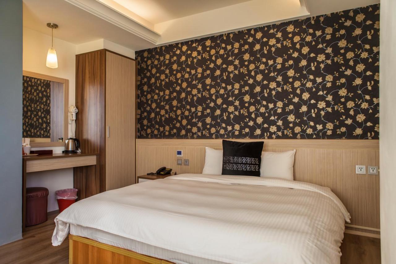 Yadi Hotel Пули Экстерьер фото